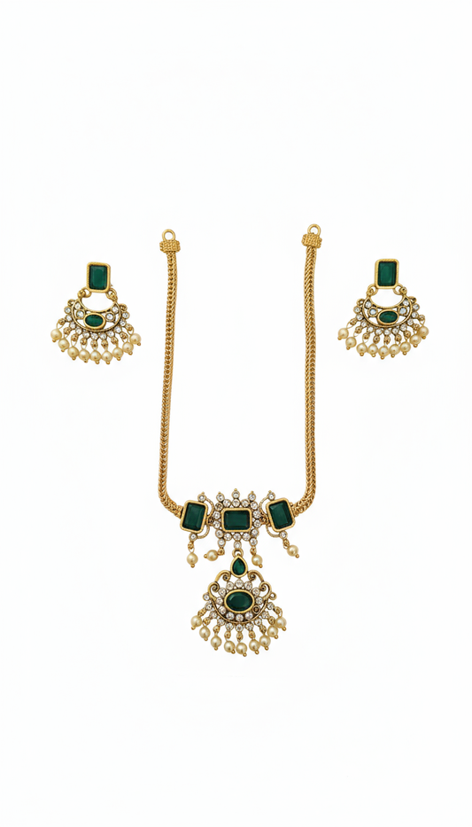 Elegant Small-Size Gold Necklace Set with Emerald Green Stones and Pearls