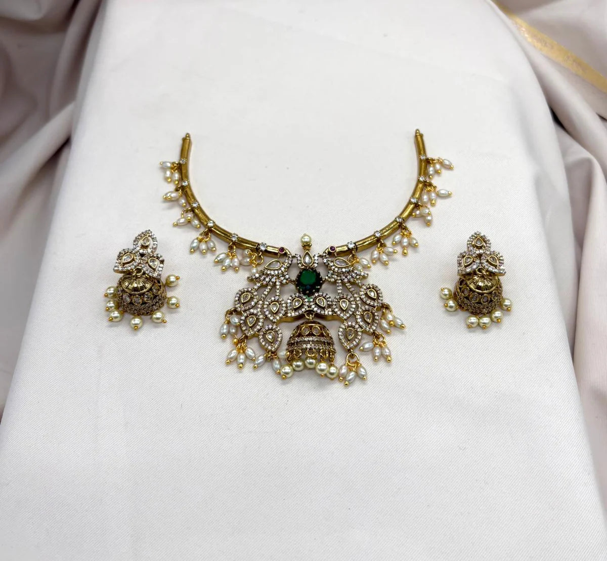 Victorian Short Necklace