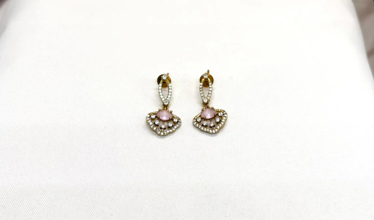 Victorian Pink-Stone Short Necklace